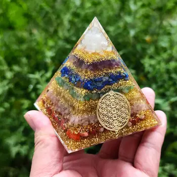 60 MM 7 Čakra Orgonite Pyramídy Prírodného Kameňa Crystal Jogy Reiki Energie, Liečenie Čakier Ručné Orgone Pyramída  5